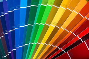 Психологический эксперимент: Повышает ли использование цветной бумаги успеваемость?